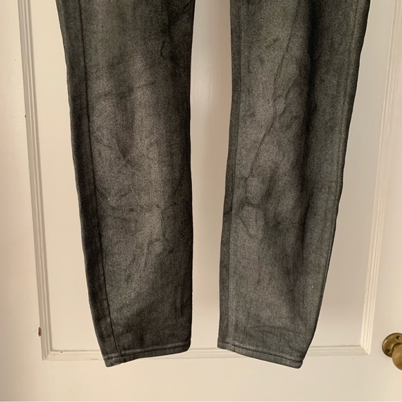 Spanx Pants Womens Medium Silver Metallic Dark Side Zipper Eye Hook Closure - Picture 3 of 13